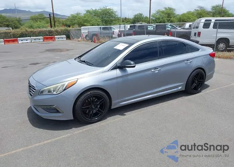 2015 Hyundai Sonata Limited z USA, uszkodzony, nr VIN 5NPE34AF0FH157756